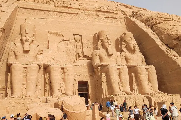 Abu Simbel visit on an Egypt holiday package