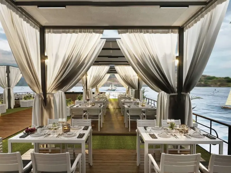 Sun deck dining area overlooking the Nile